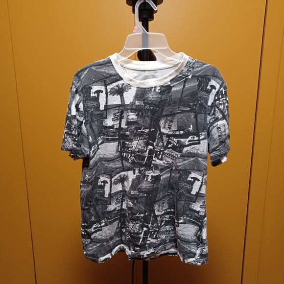 Brooklyn's Best Mens Graphic T-Shirt - Picture 1 of 5